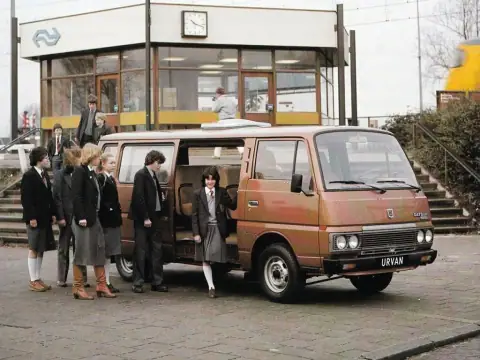 Datsun Urvan — Минивэн, фото 1