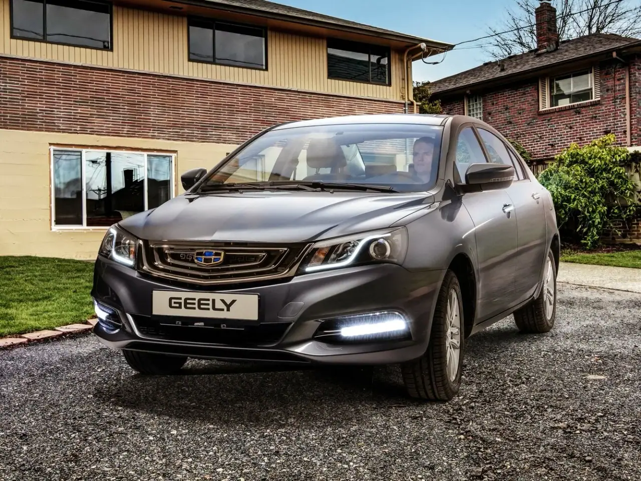 Geely Emgrand 7 — Седан, фото 1