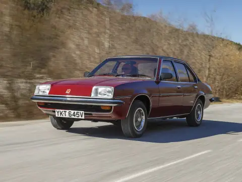 Vauxhall Cavalier — Седан, фото 1