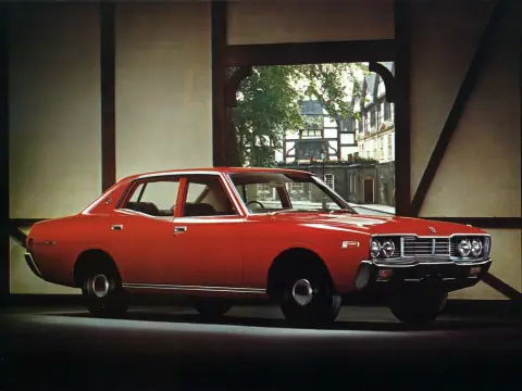 Datsun 200/220/260/280C — Седан, фото 1
