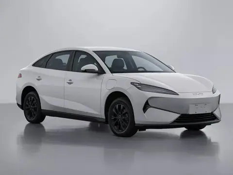BYD E7, фото 1