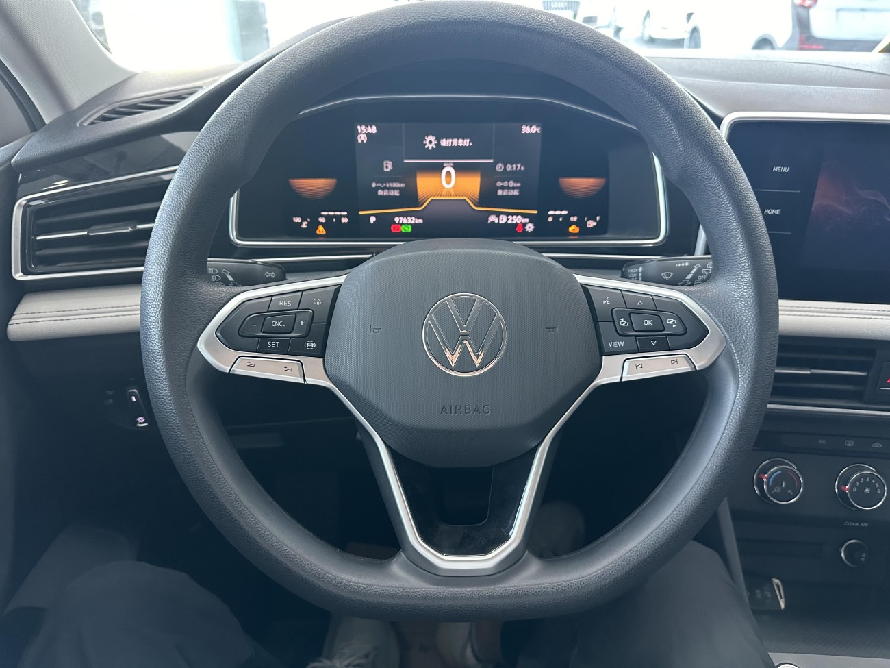Volkswagen Tiguan L 2022