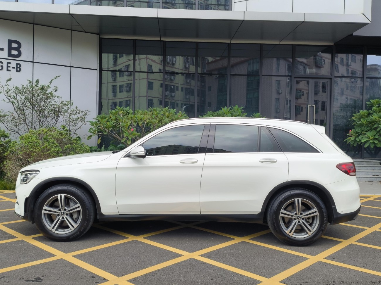 Mercedes-Benz GLC 260 L 2020