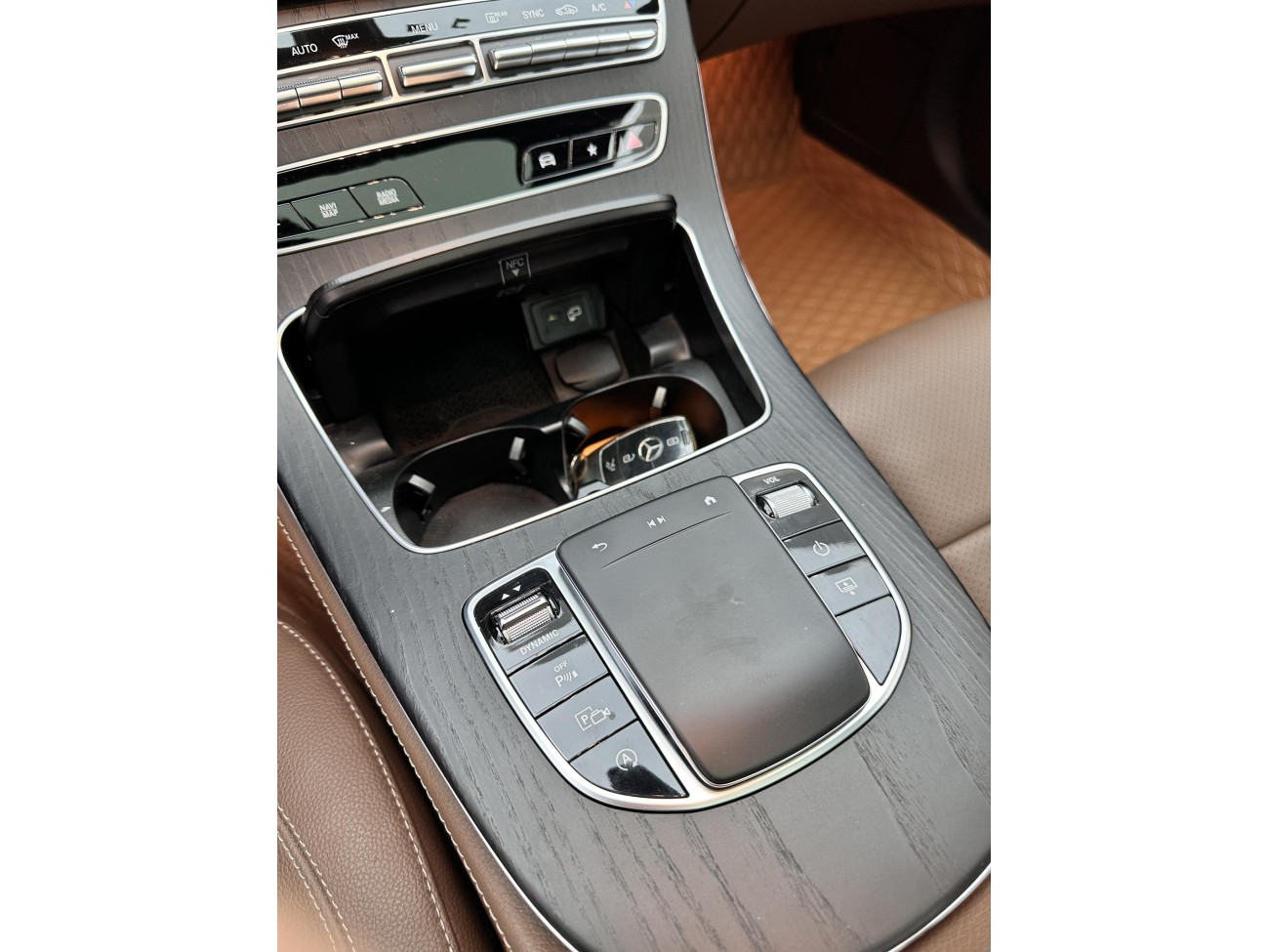 Mercedes-Benz E 300 L 2023