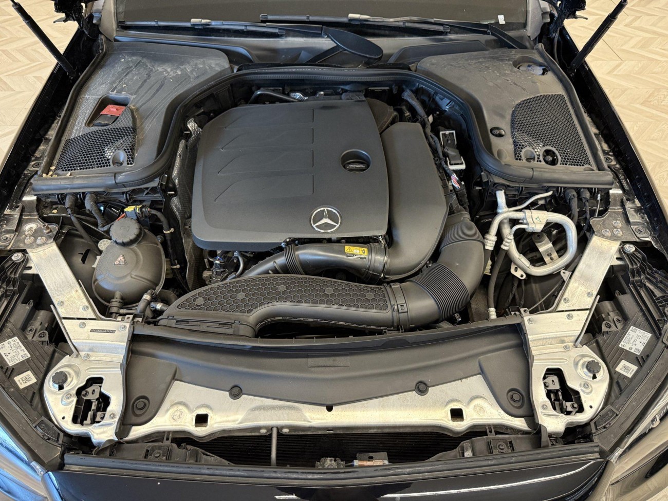 Mercedes-Benz E 300 L 2021