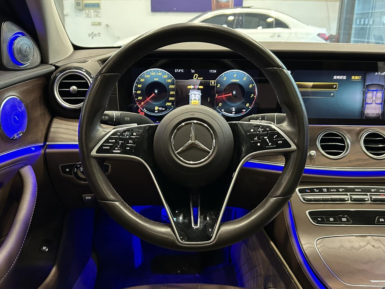 Mercedes-Benz E 300 L 2021