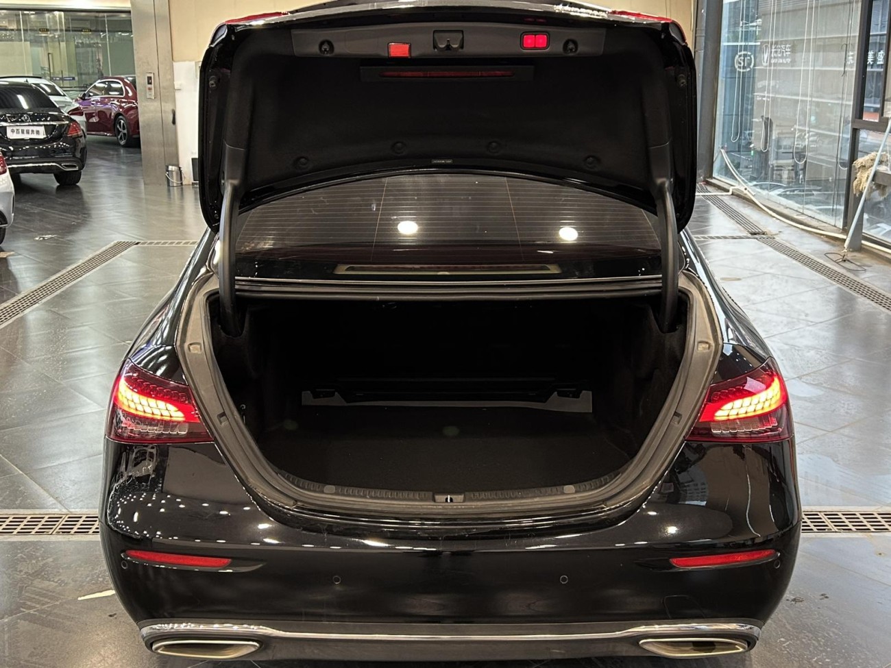 Mercedes-Benz E 300 L 2021