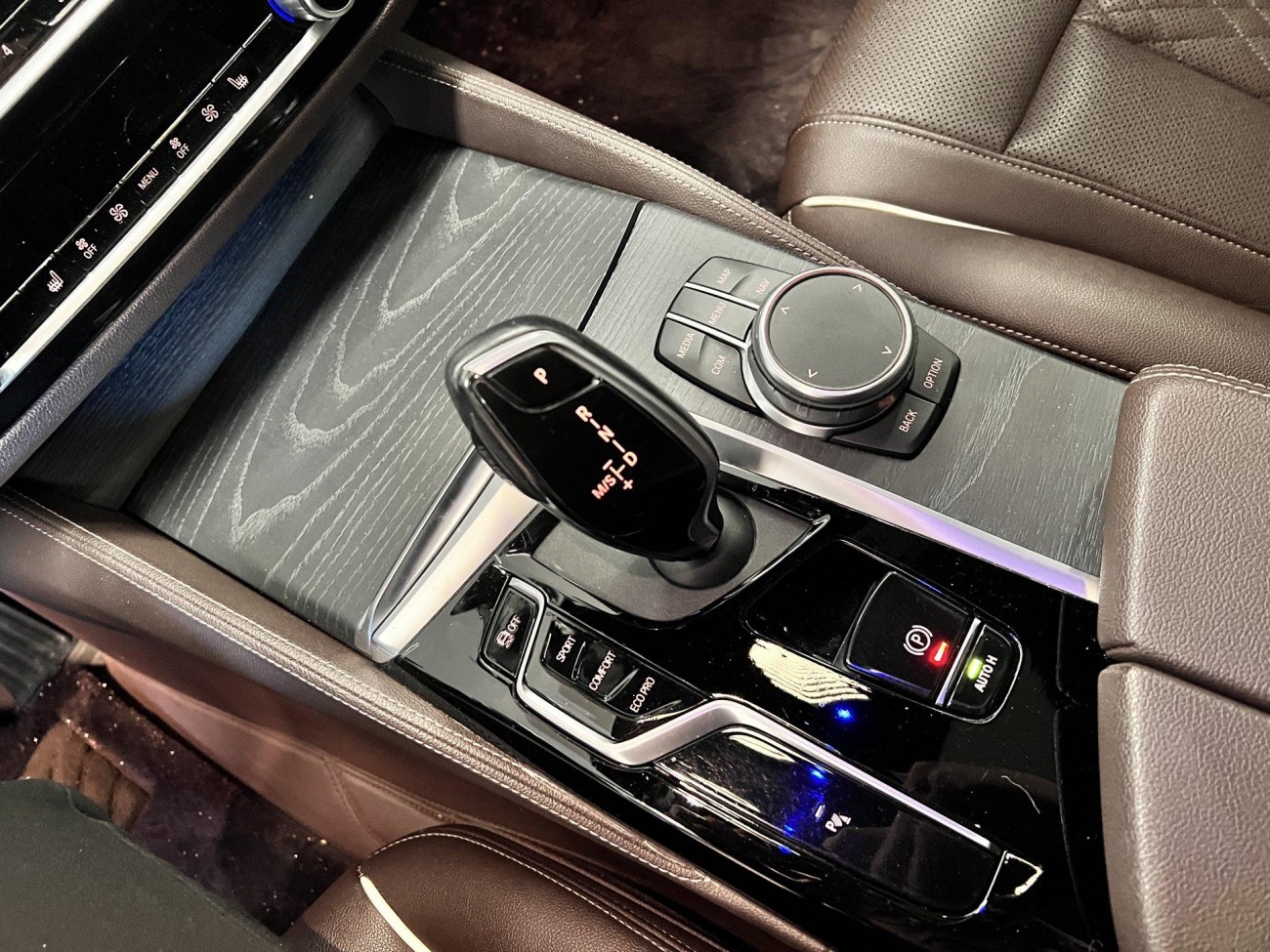 BMW 530Li 2021