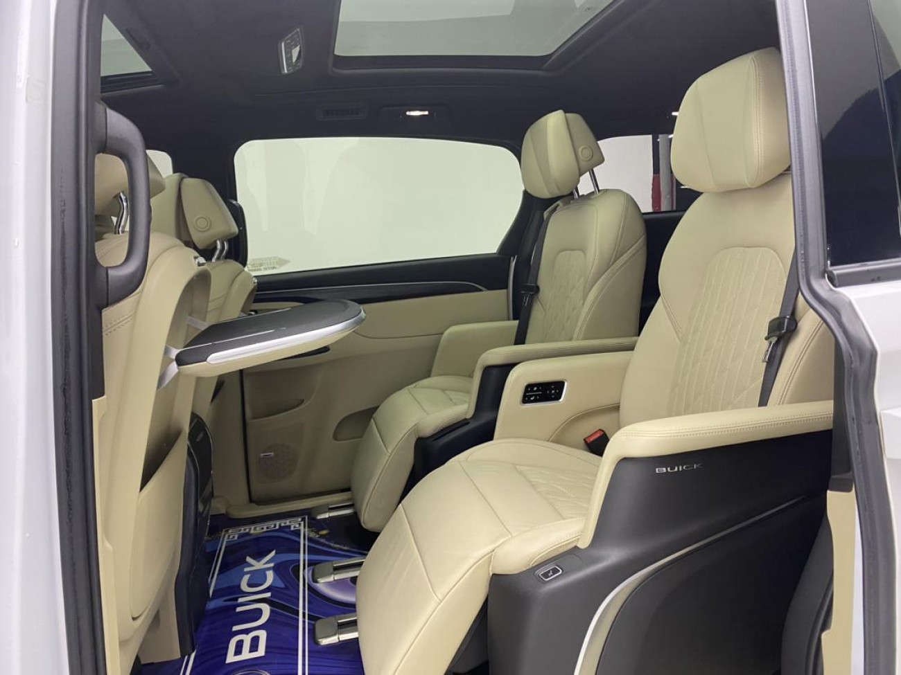 Buick GL8 2022