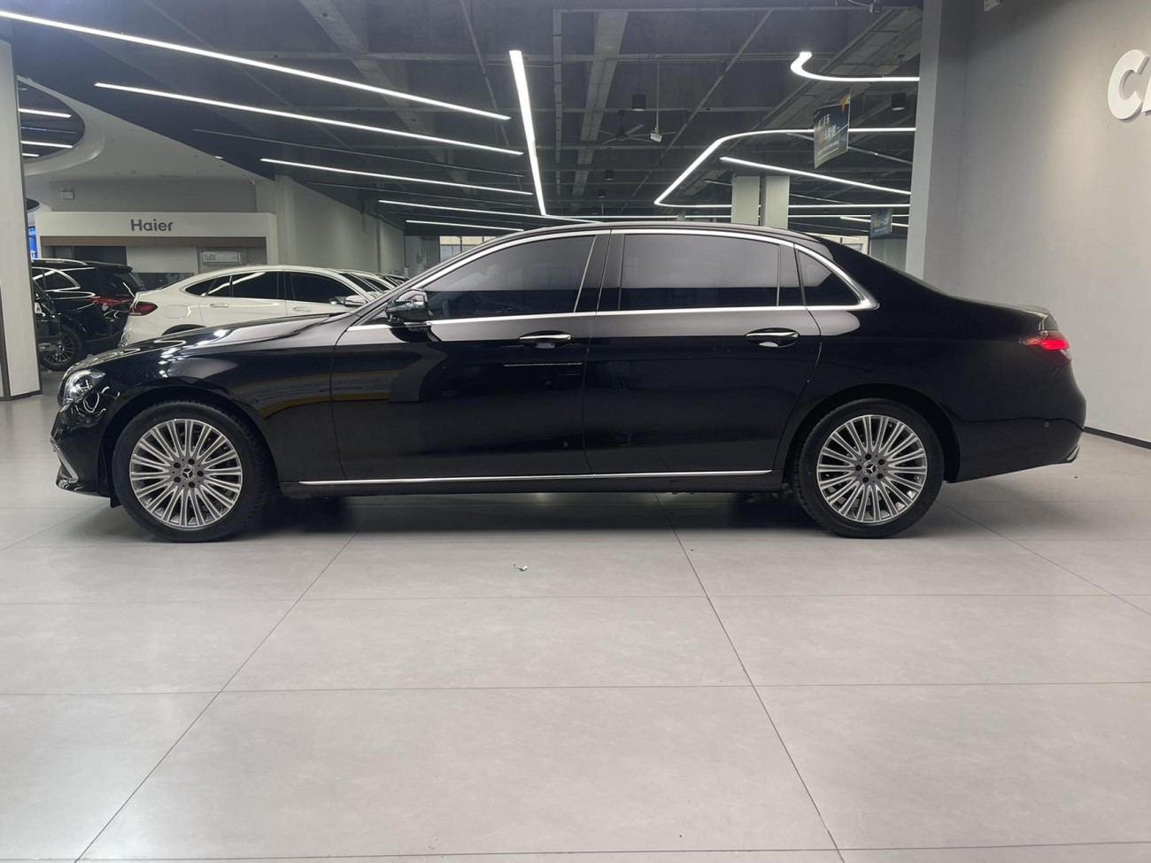 Mercedes-Benz E 300 L 2022