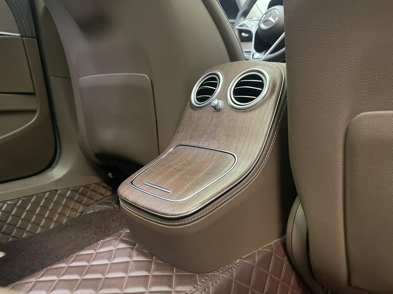 Mercedes-Benz E 300 L 2022