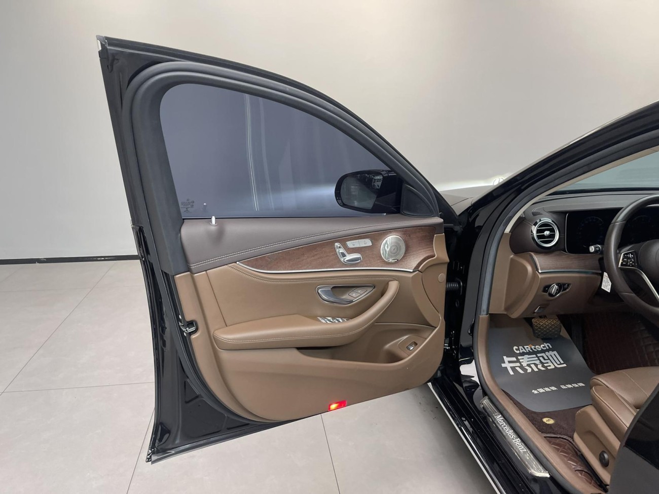 Mercedes-Benz E 300 L 2022