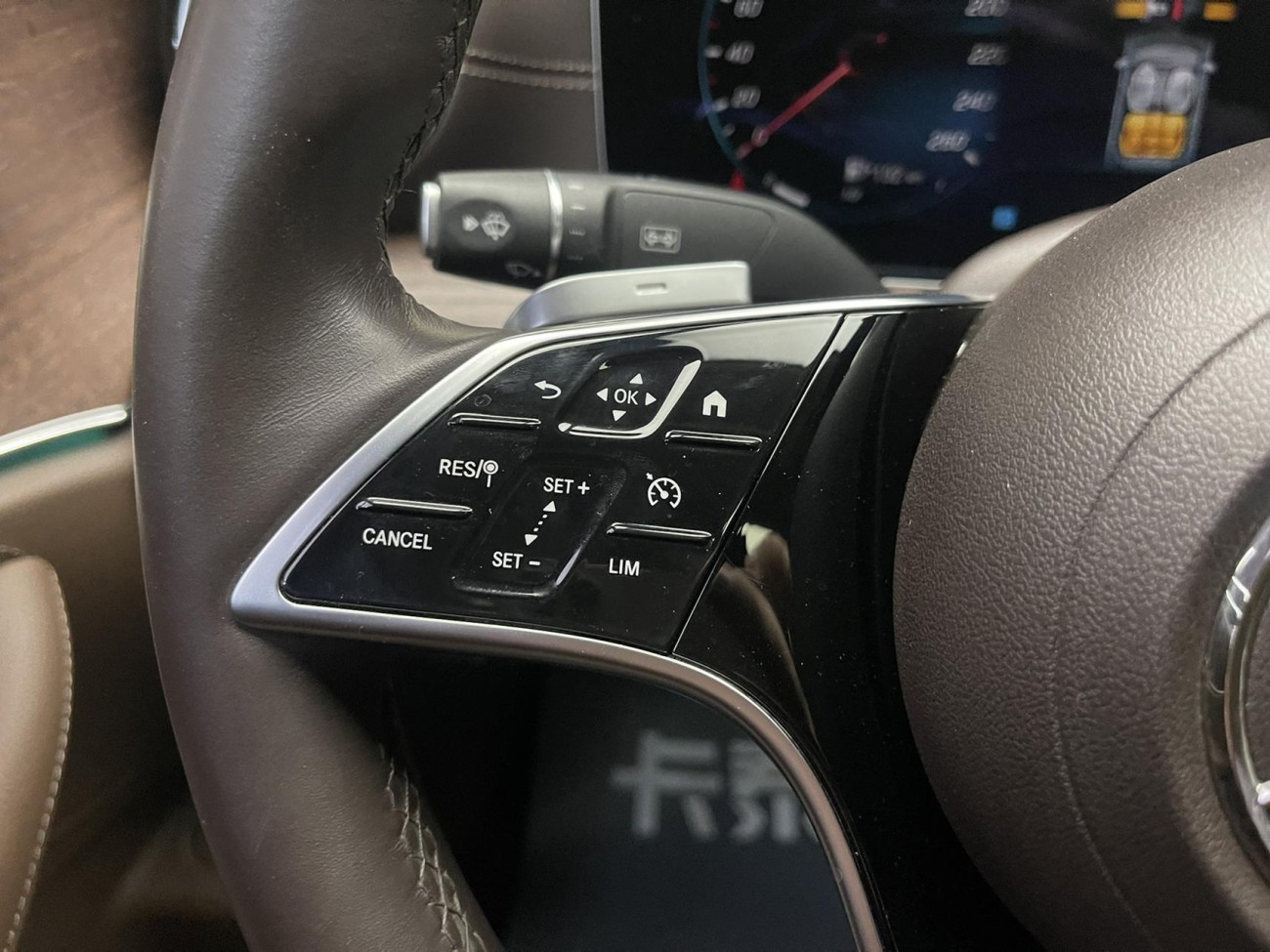 Mercedes-Benz E 300 L 2022