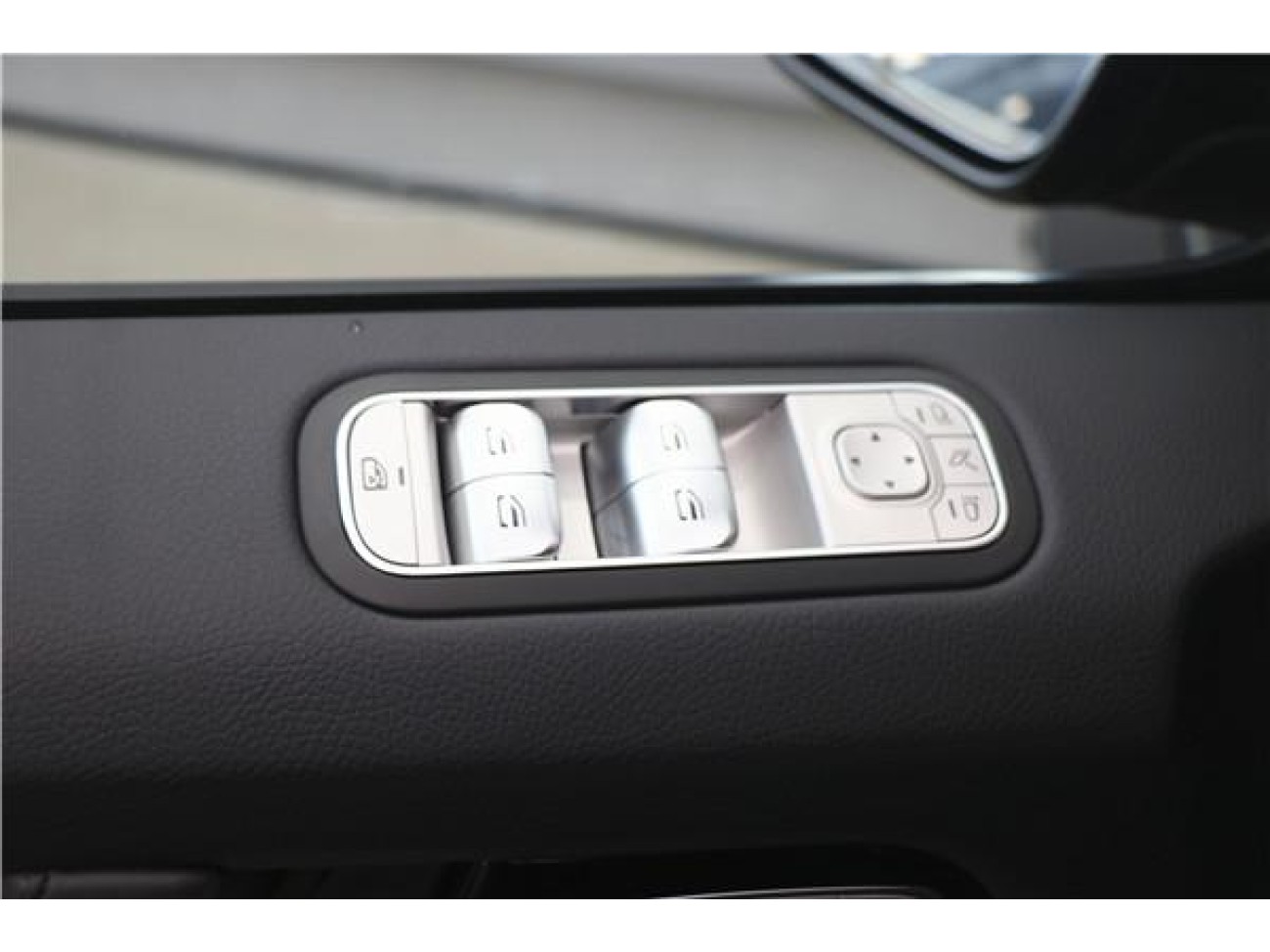 Mercedes-Benz G400d 2025