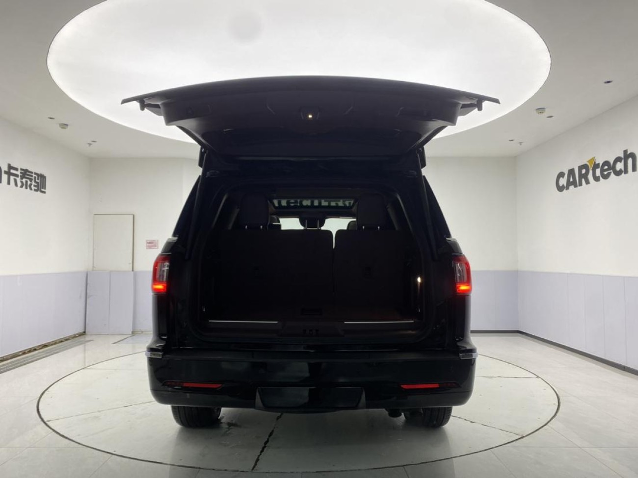 Lincoln Navigator 2020