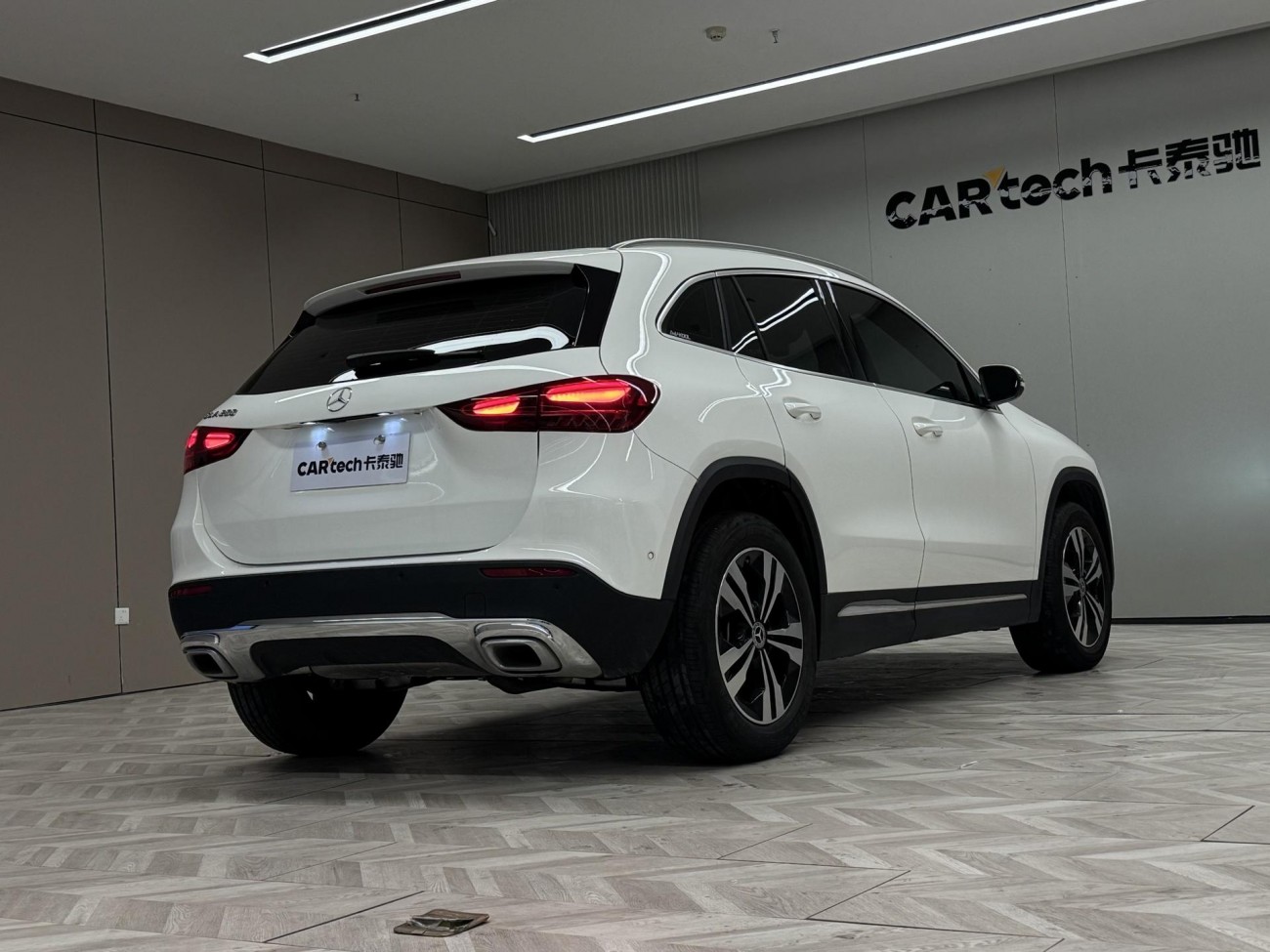 Mercedes-Benz GLA 200 2024