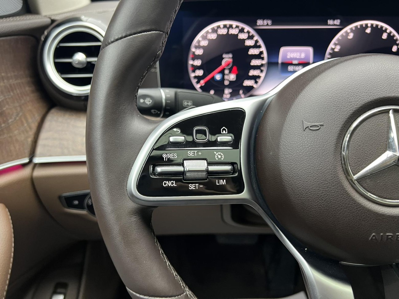 Mercedes-Benz E 300 L 2019