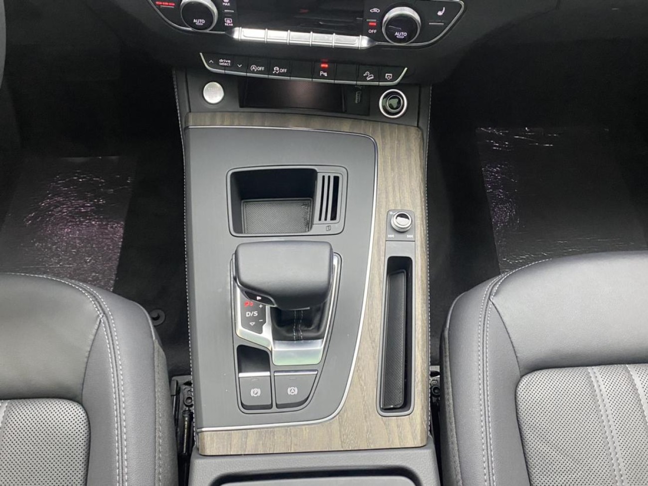 Audi Q5L 40 TFSI 2024