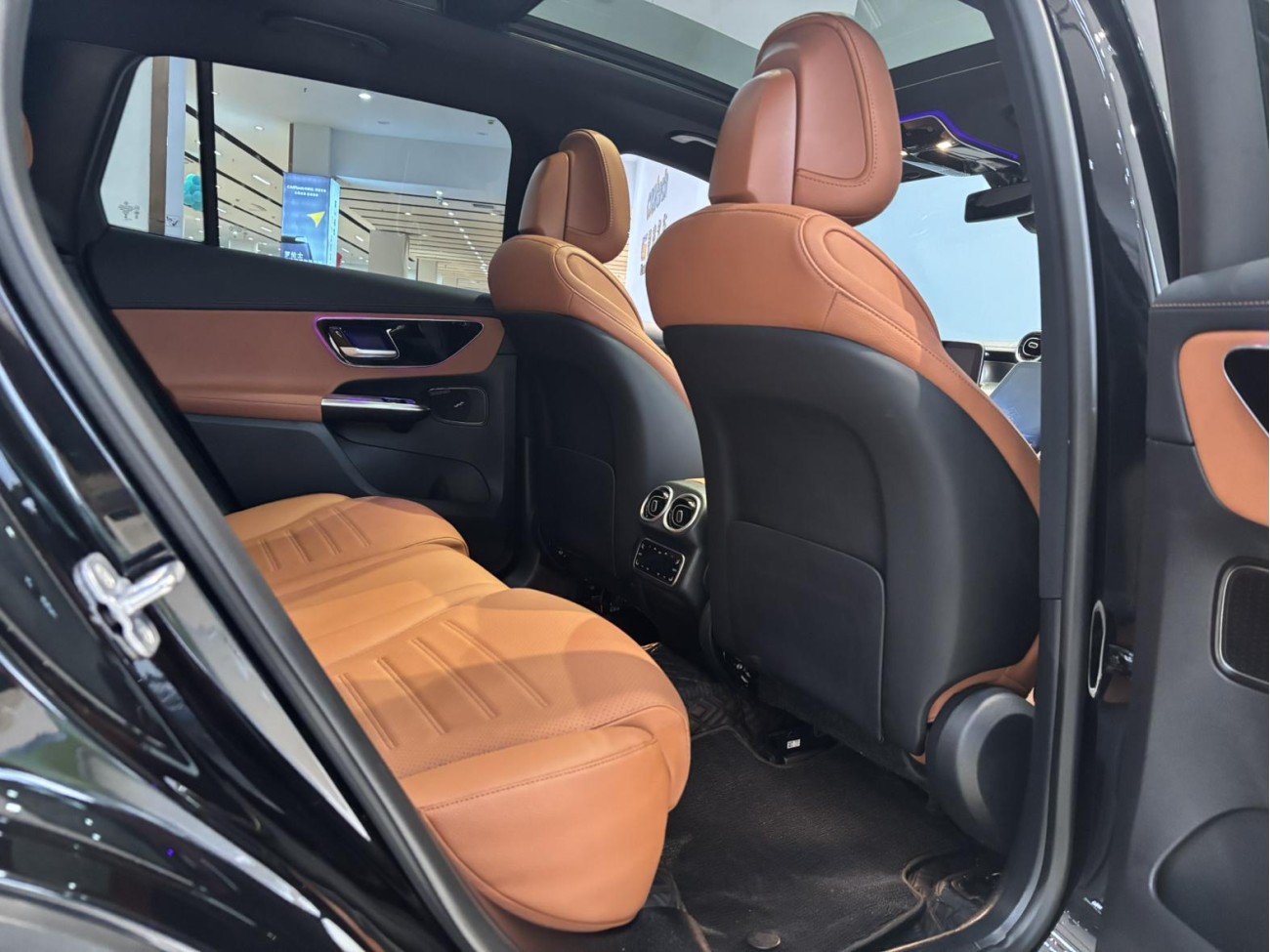 Mercedes-Benz GLC 260 L 2024