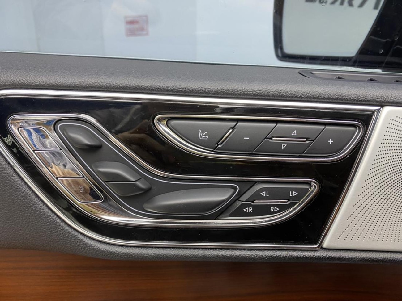 Lincoln Navigator 2021