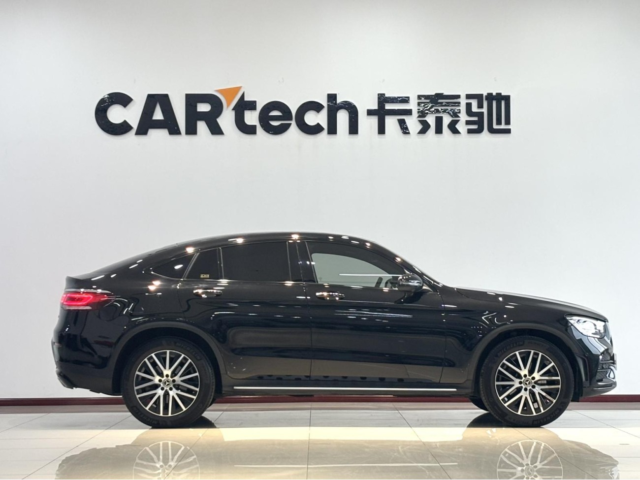 Mercedes-Benz GLC 300 4MATIC 2023