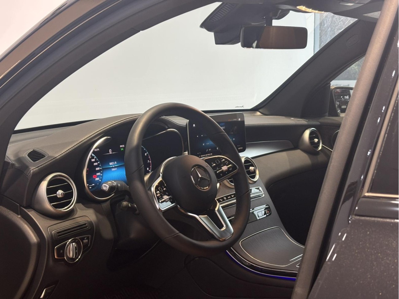 Mercedes-Benz GLC 300 4MATIC 2023