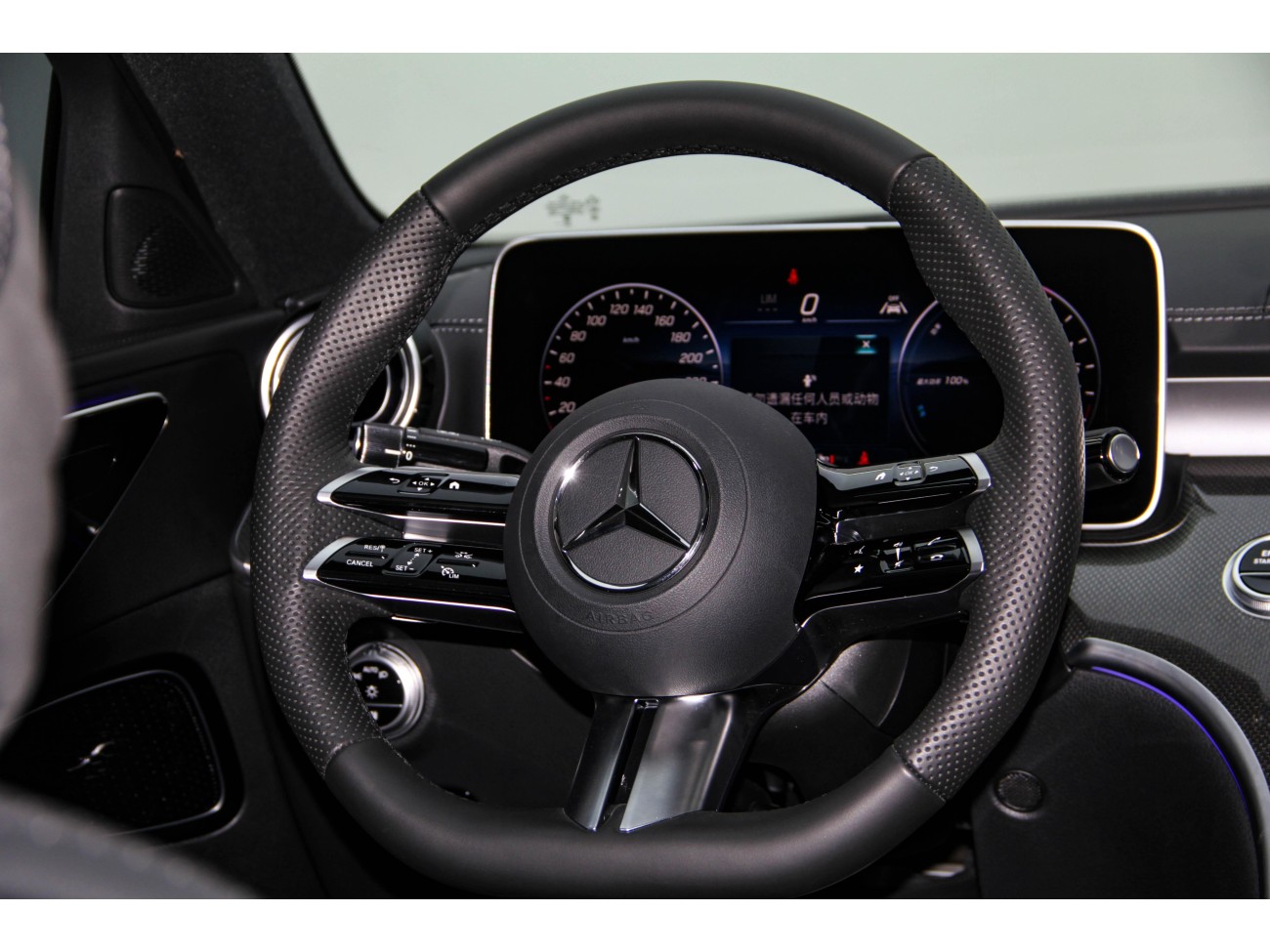 Mercedes-Benz C 350 e 2025