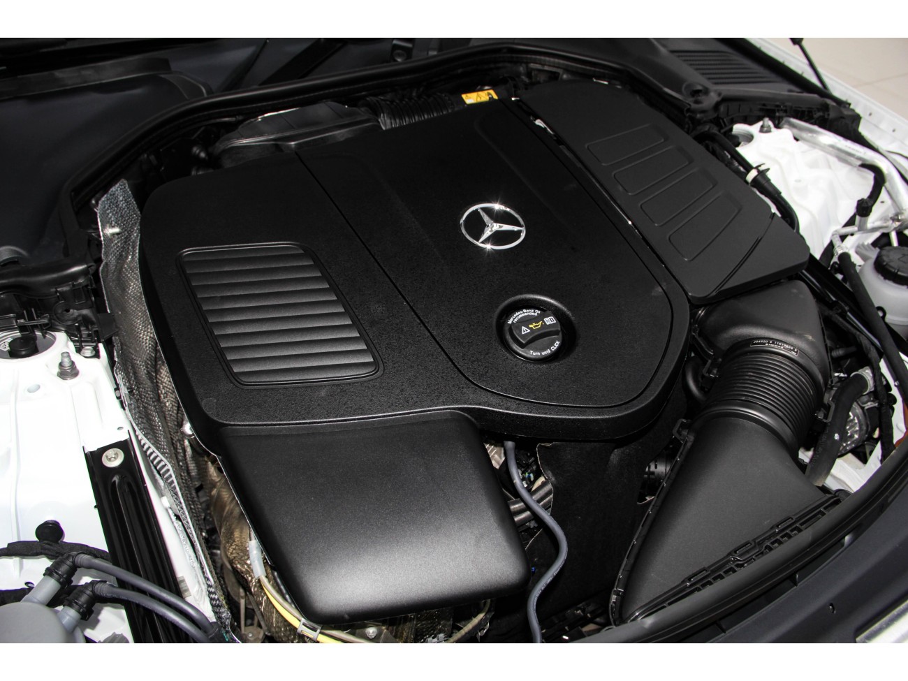 Mercedes-Benz C 350 e 2025