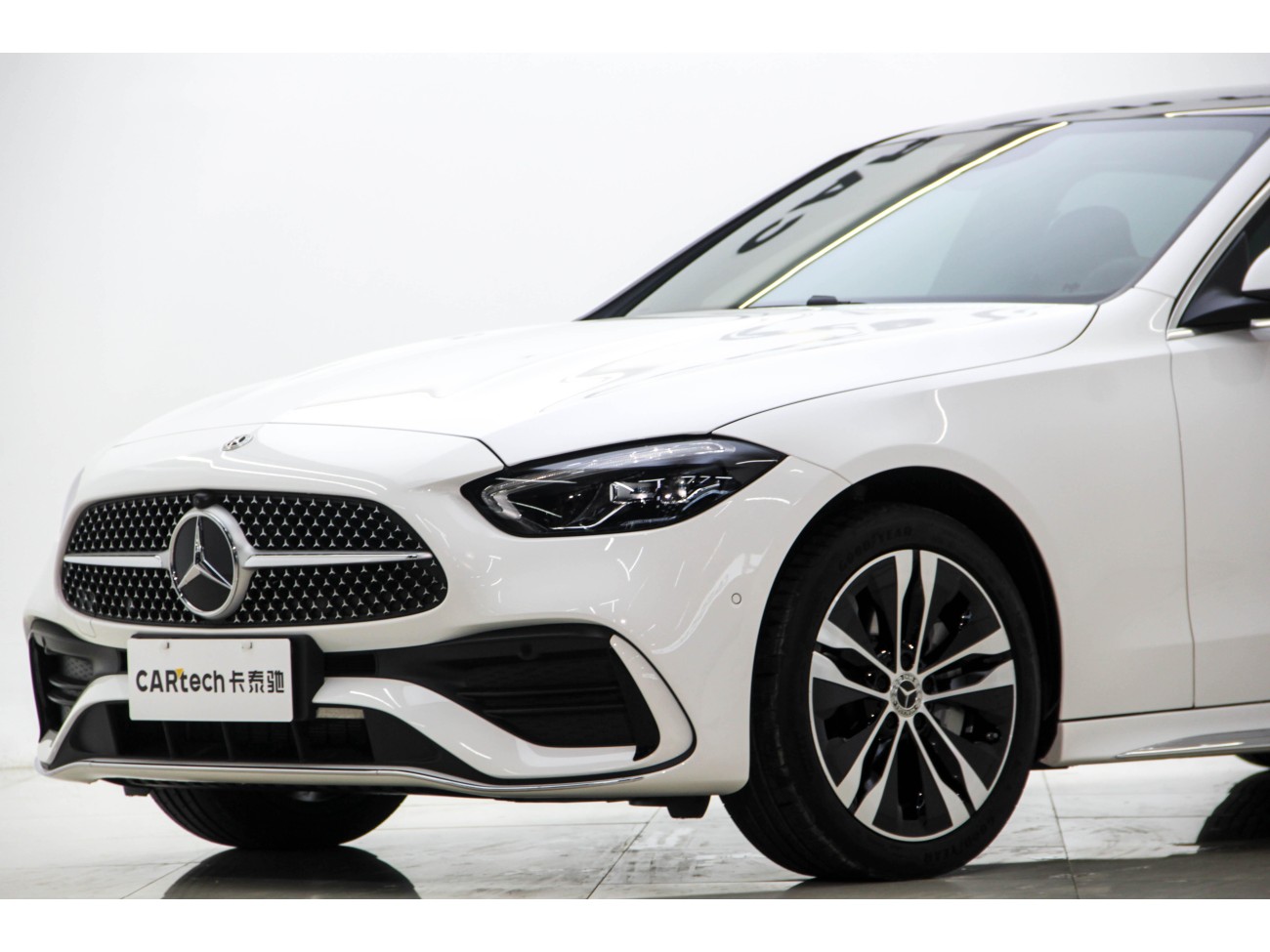 Mercedes-Benz C 350 e 2025