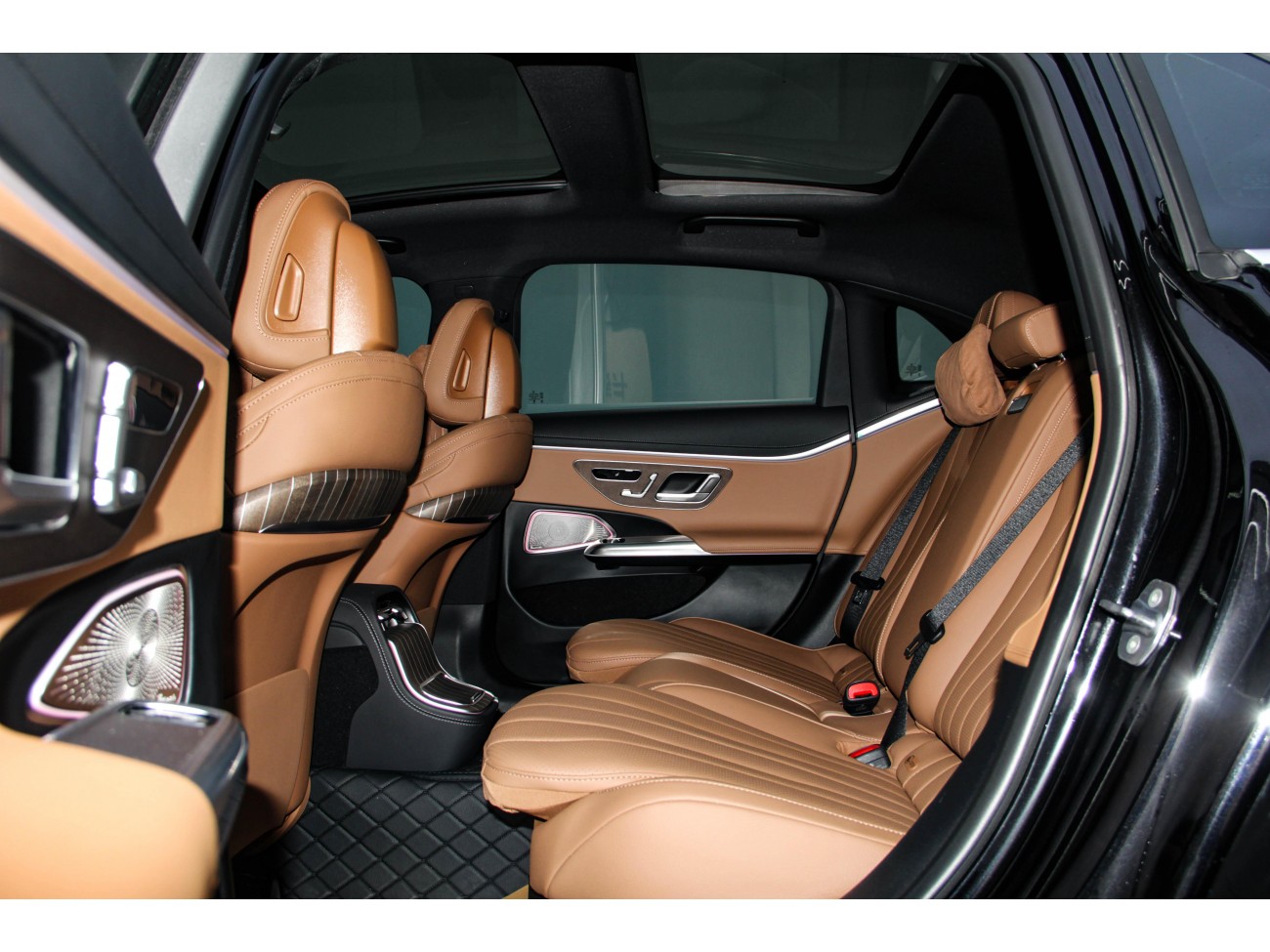 Mercedes-Benz E 300 L 2025