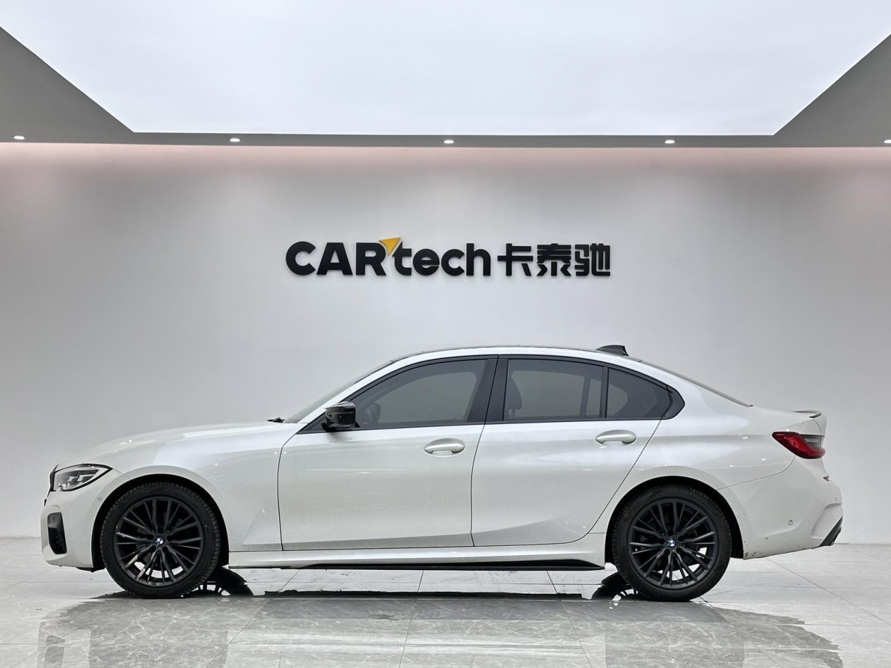 BMW 325i 2021