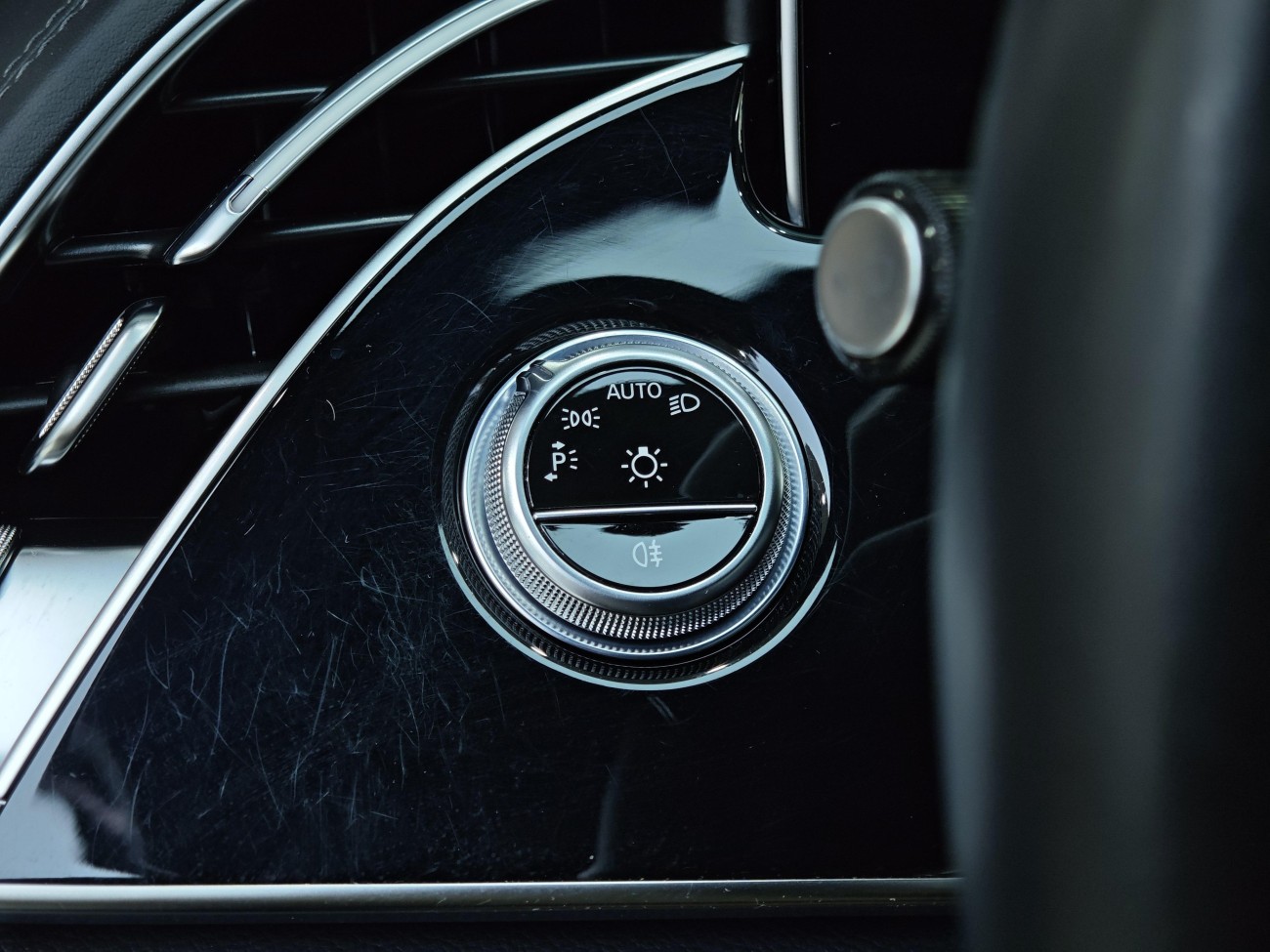 Mercedes-Benz E 300 L 2025