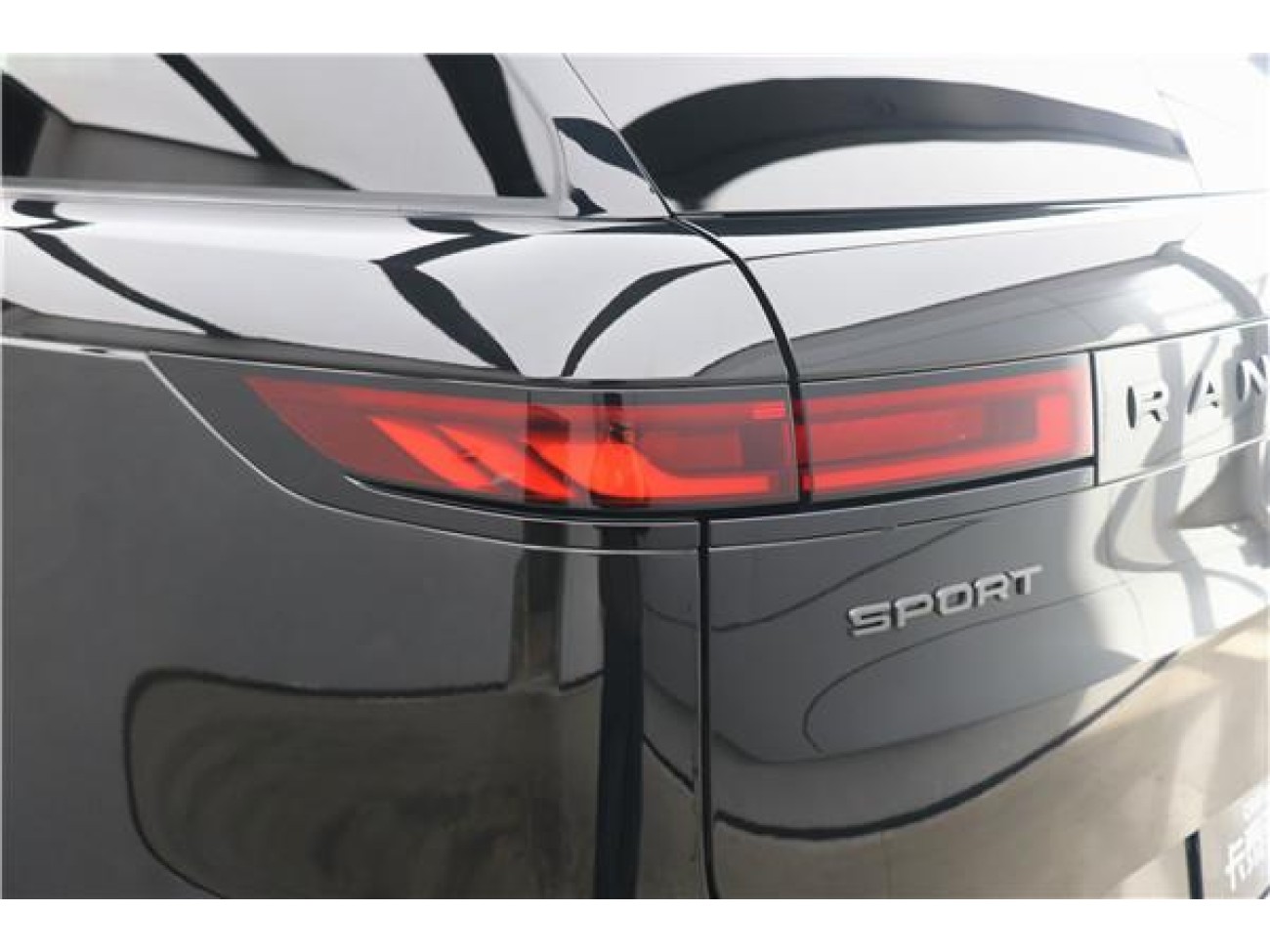 Land Rover Range Rover Sport 2024