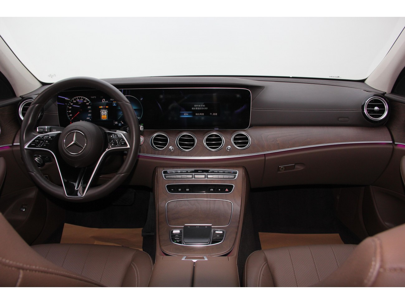 Mercedes-Benz E 300 L 2023