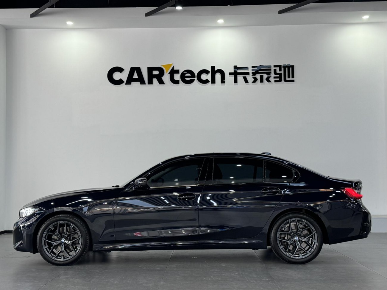 BMW 330Li 2025