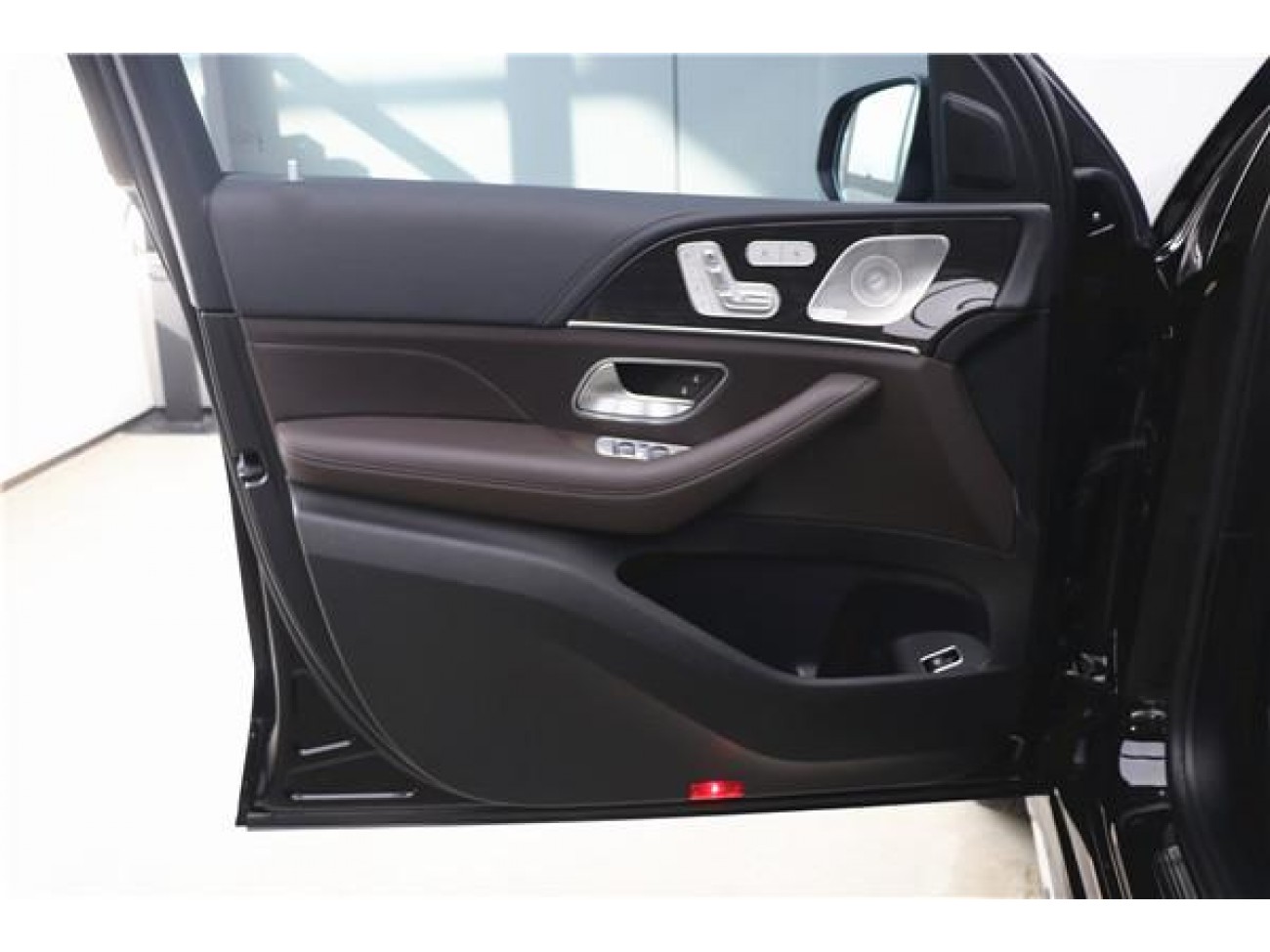Mercedes-Benz GLS 450 4MATIC 2023