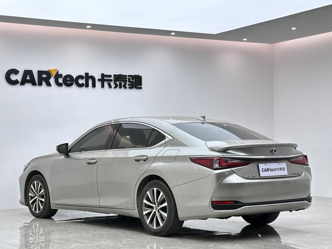 Lexus ES 300h 2018