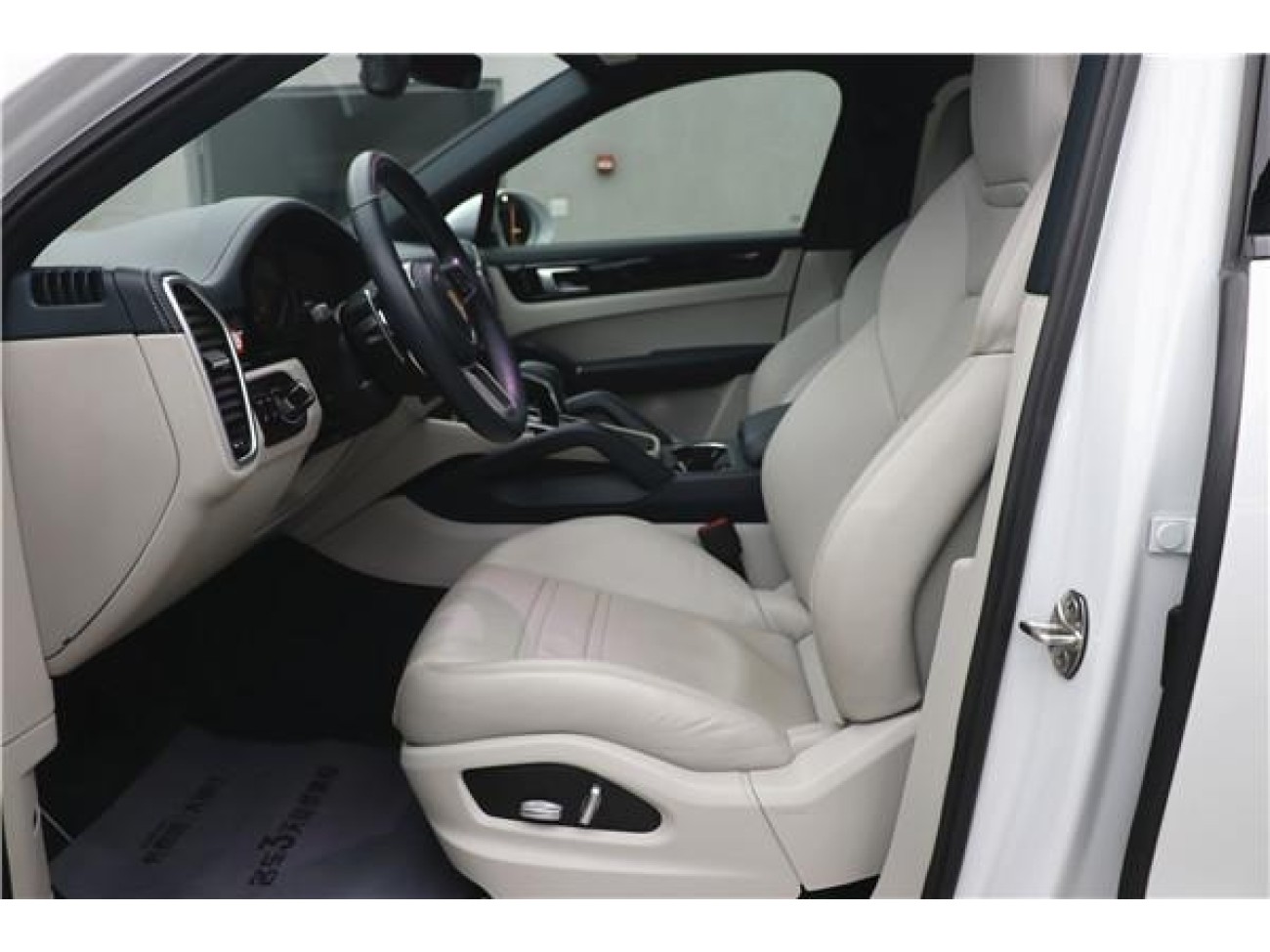 Porsche Cayenne 2020