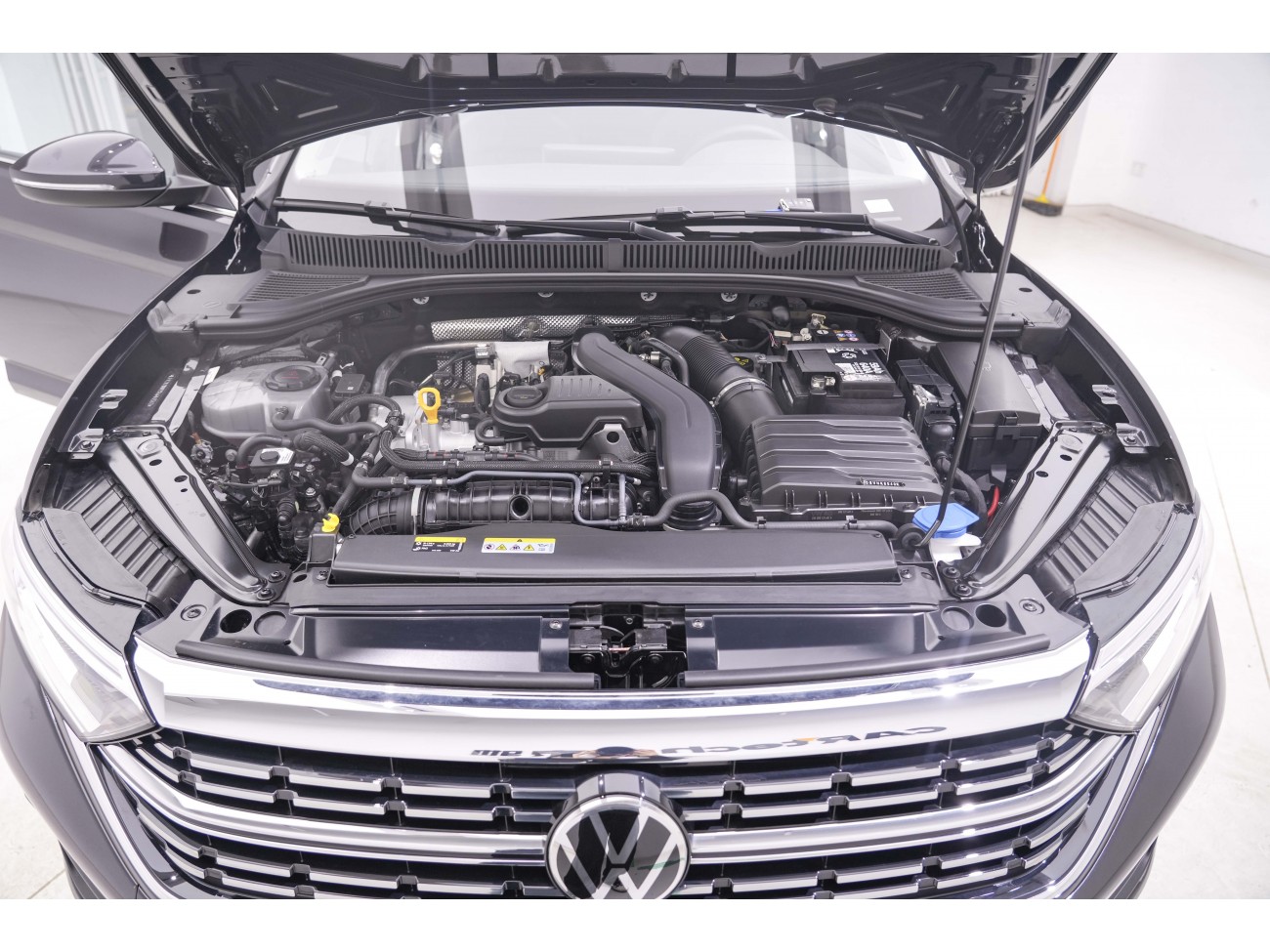 Volkswagen Sagitar 2025
