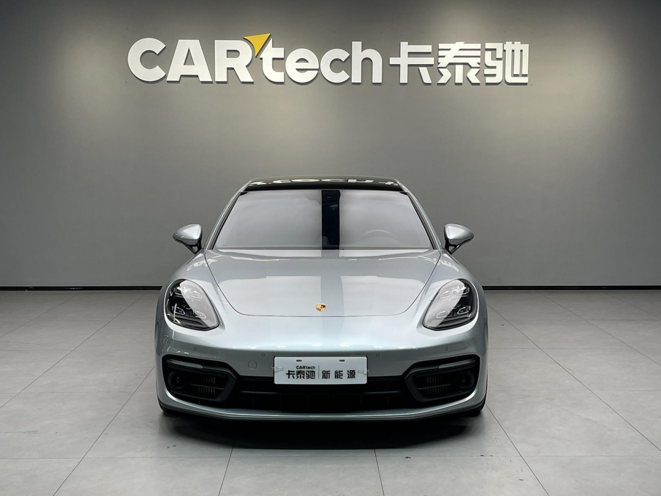 Porsche Panamera 2021
