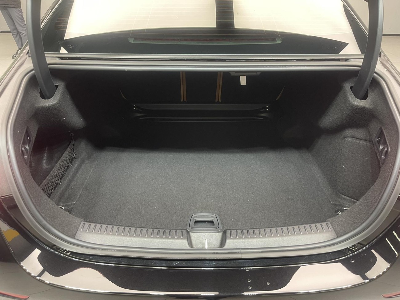 Mercedes-Benz E 300 2025