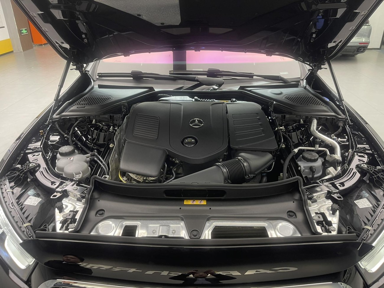 Mercedes-Benz E 300 2025