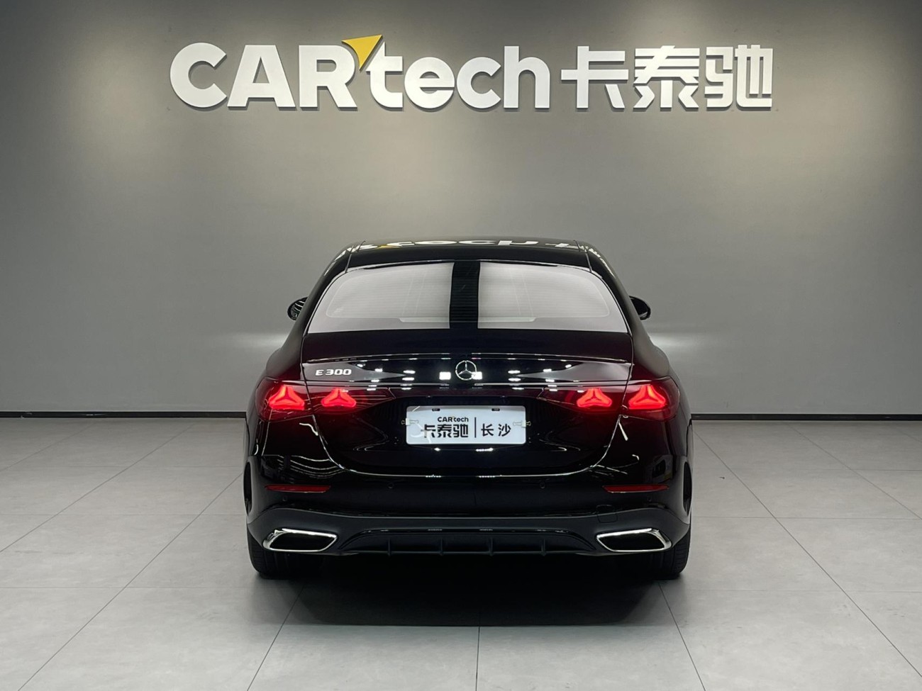 Mercedes-Benz E 300 2025