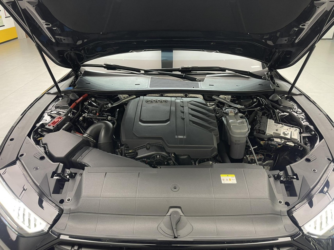 Audi A7L 45 TFSI 2023