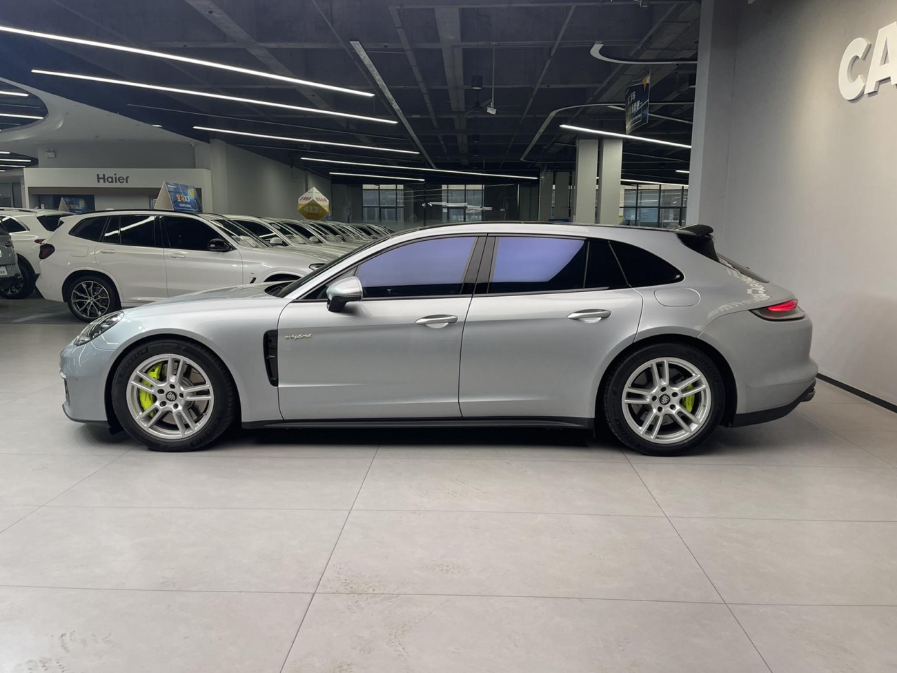 Porsche Panamera 2021