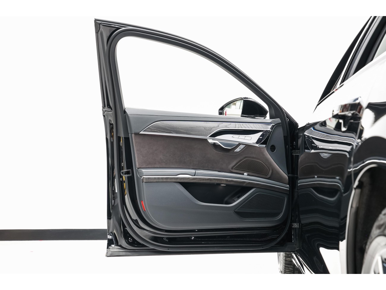 Audi A8L 50 TFSI 2024