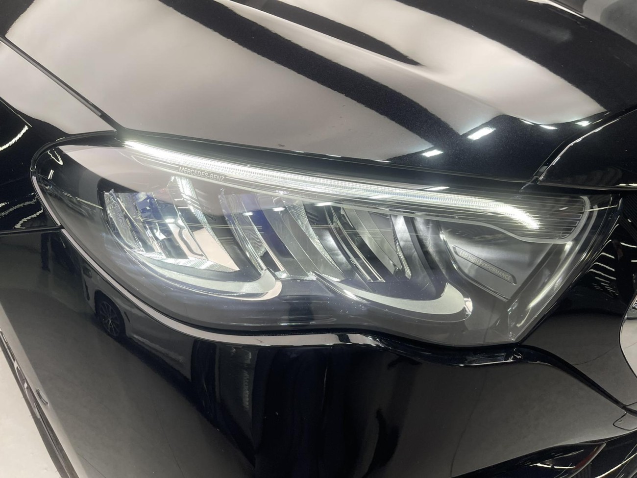 Mercedes-Benz E 300 2025