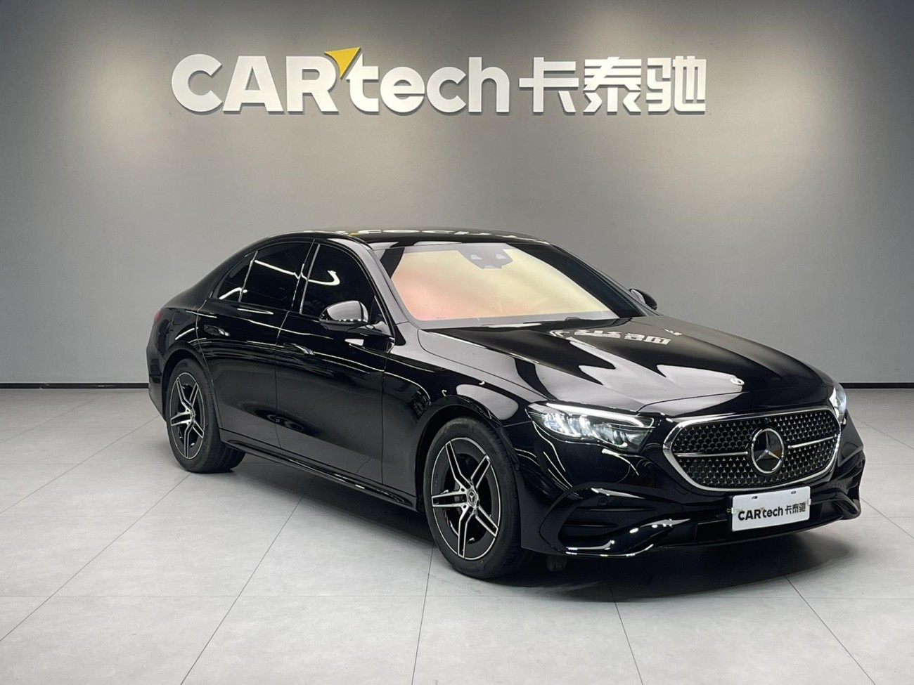 Mercedes-Benz E 300 2025