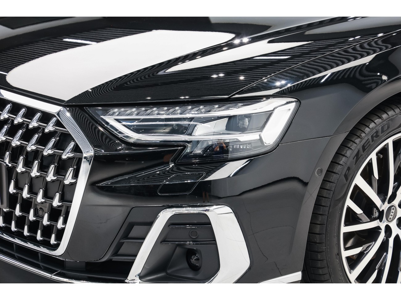 Audi A8L 50 TFSI 2024