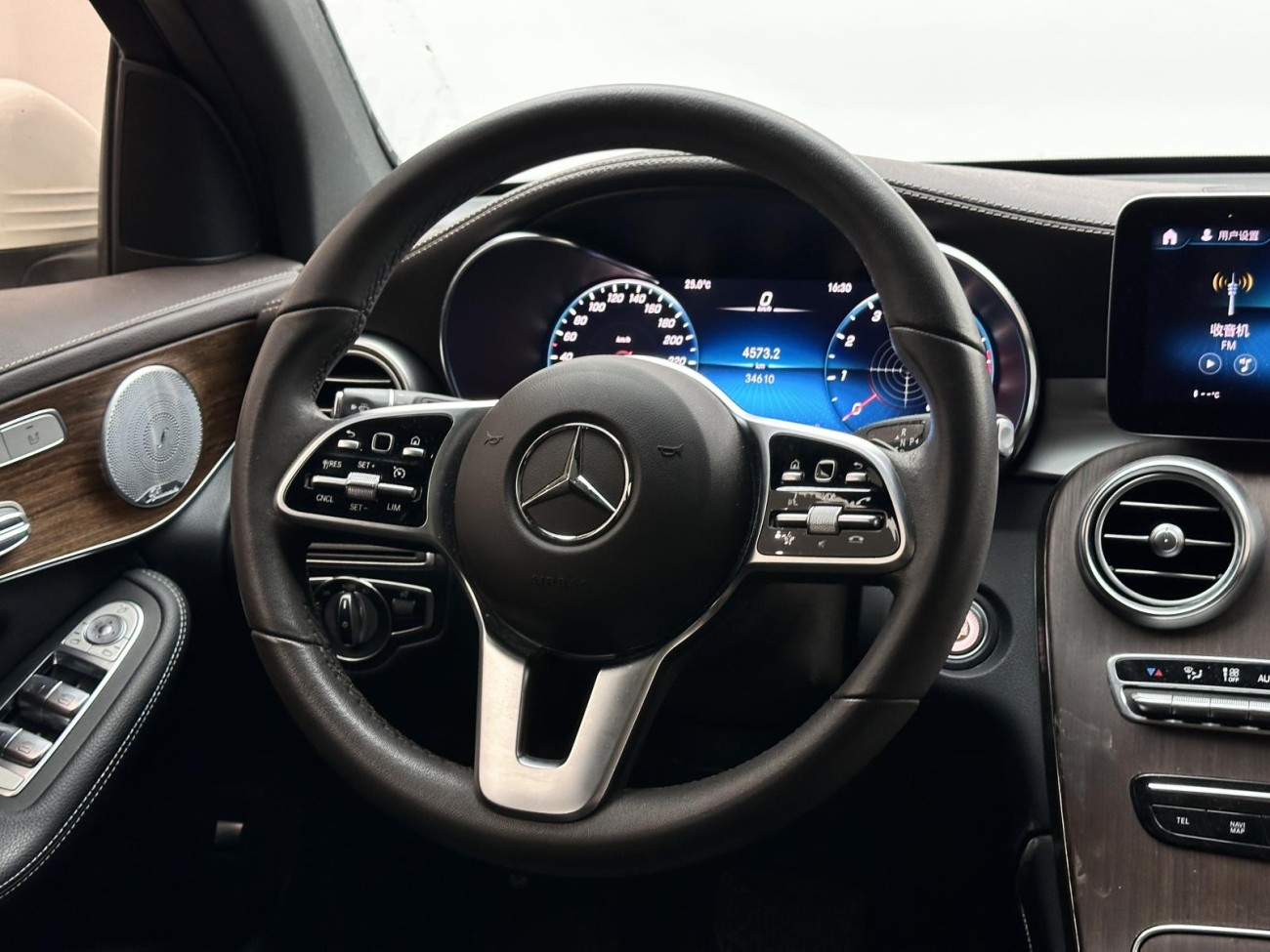 Mercedes-Benz GLC 300 L 2021